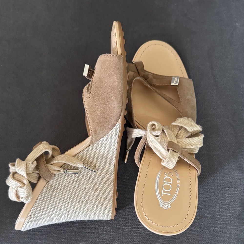 Tod's Beige Suede Elegant Espadrilles with Metal hardware | | Size 8 US - Picture 8 of 9
